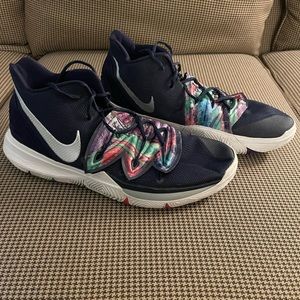 Nice sneakers. Used.